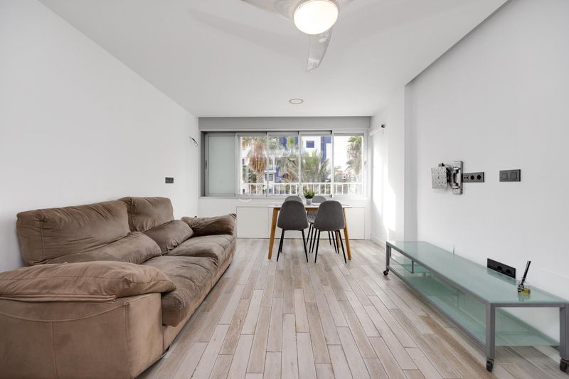 Foto 92e4f168-593b-4bb3-914a-c541ec00edcd. Apartament amb aparcament piscina a Punta Prima Torrevieja