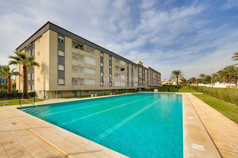 Foto 96c0c78e-7e6f-4c8d-90ee-f8ee037c9dd0. Apartament amb aparcament piscina a Punta Prima Torrevieja