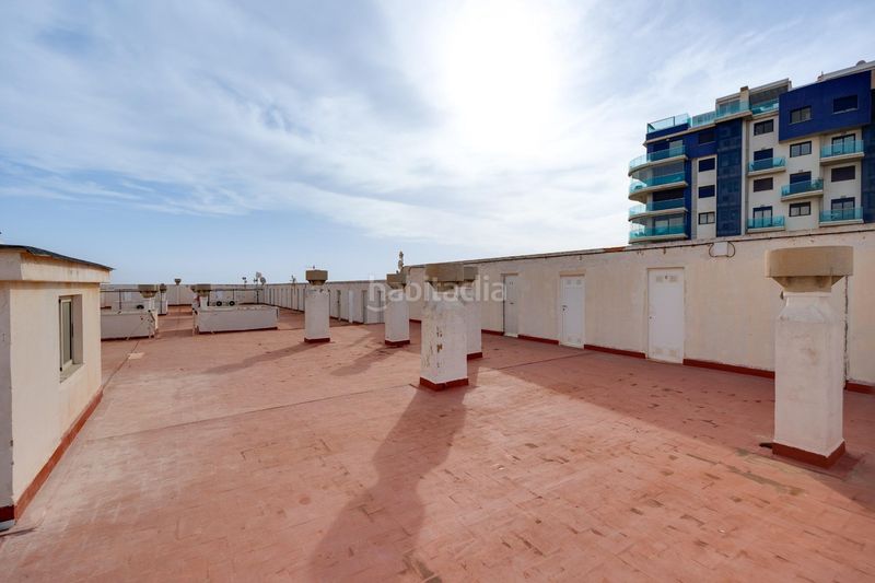 Foto f4354241-b9fd-4d79-9683-7d68d169a189. Apartament amb aparcament piscina a Punta Prima Torrevieja