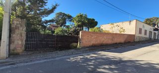 Terreno residenziale  Carrer calaf 1208. Solar en venta ideal para construir tu nuevo hogar.