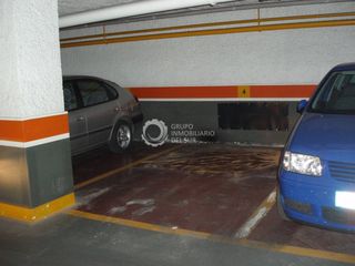 Aparcament cotxe a Paseo Marítimo - San José - La Laguna. En venta en san josévarelala laguna