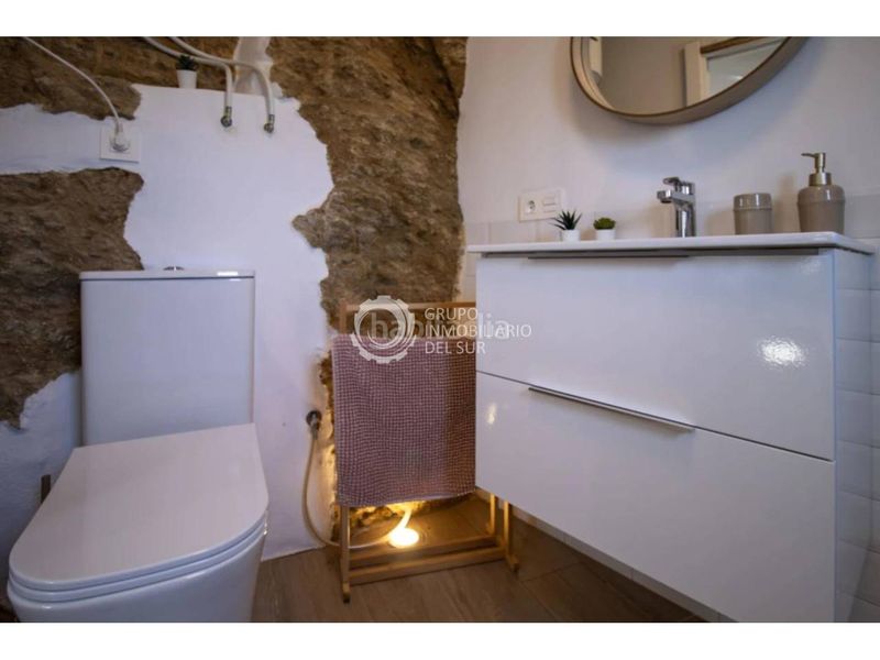 Foto a1cd1a2f-5181-46fd-89cc-314e87dd46d9. Casa a Setenil de las Bodegas