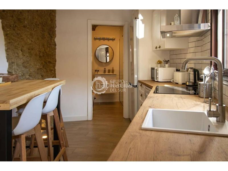 Foto cb6680c7-4878-4881-8a68-6b68a413d80d. Casa a Setenil de las Bodegas