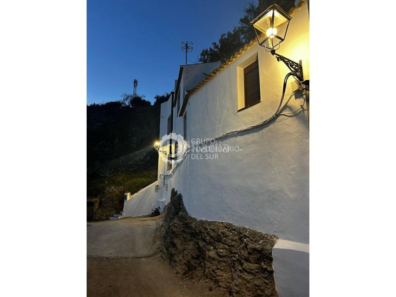 Foto e756542b-a0e5-4099-abe6-244c0d46823c. Casa a Setenil de las Bodegas