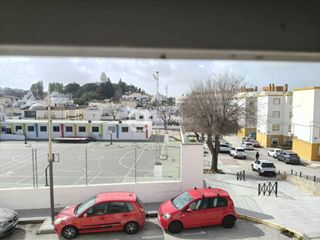 Etagenwohnung  Calle moguer. Precioso piso en venta en la zona de general pujales san fernand