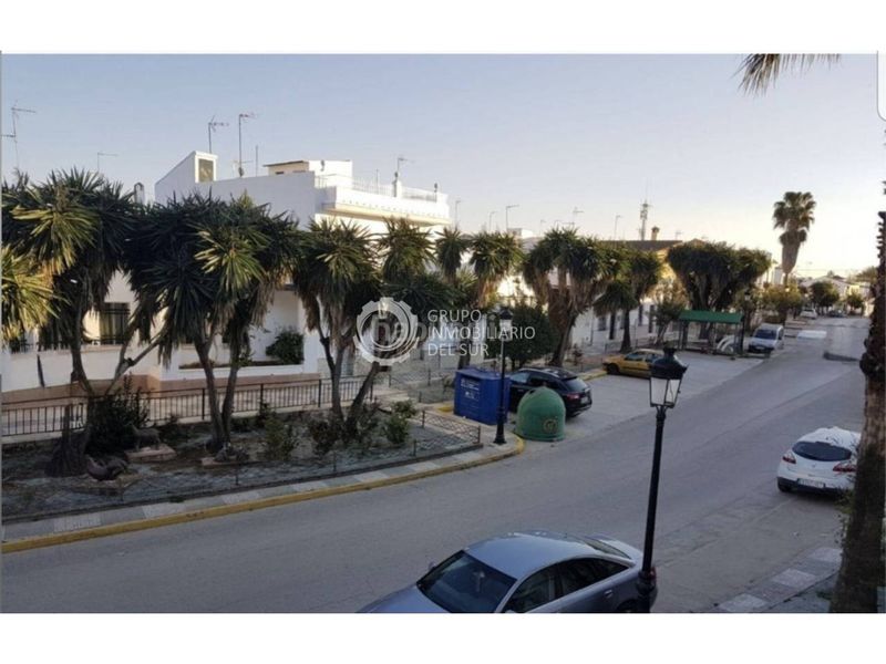 Foto c7331f8e-0683-442c-938c-a509a5fdbe07. Pis a Puerto Serrano