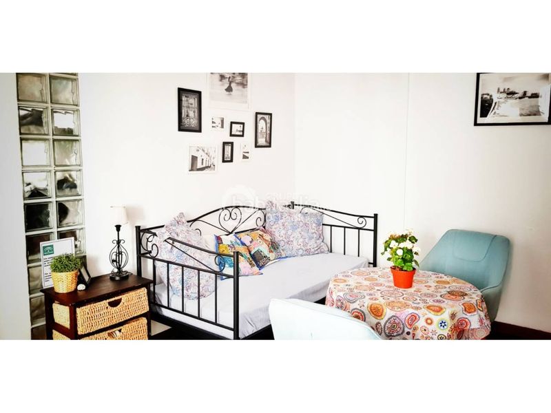 Foto a780aeb2-8647-431c-aa3e-9af7fa1e5a4f. Àtic a Centro Histórico Cádiz