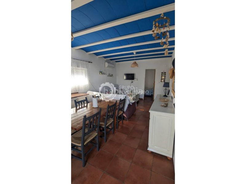 Foto d084d2a8-9bbb-40b3-bb69-ed318916471b. Masia amb aparcament a Las Tres Piedras - Costa Ballena Chipiona