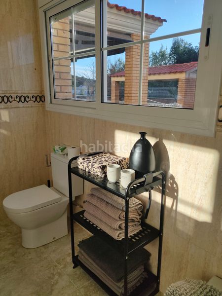 Foto aadb380a-37fb-46cf-b1f5-1a8eb42a4ab2. Xalet amb aparcament piscina a costa Cunit - els jardins - els rosers Cunit