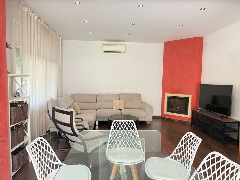 Foto 4811508d-5303-4cf8-9f28-503f3b9f53ad. Location maison jumelée avec chauffage dans La Pineda Castelldefels
