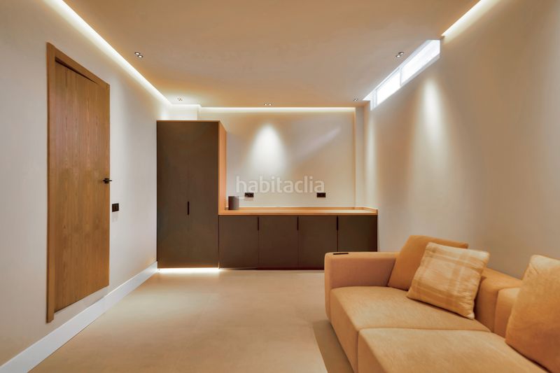 Foto 61d2b814-3b01-40d3-a989-fe89964c37bf. Casa aparellada amb calefacció aparcament piscina a Marbella