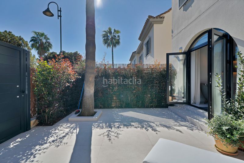 Foto 89ac3c35-f8cf-4258-b246-f277a1c3e541. Casa aparellada amb calefacció aparcament piscina a Marbella