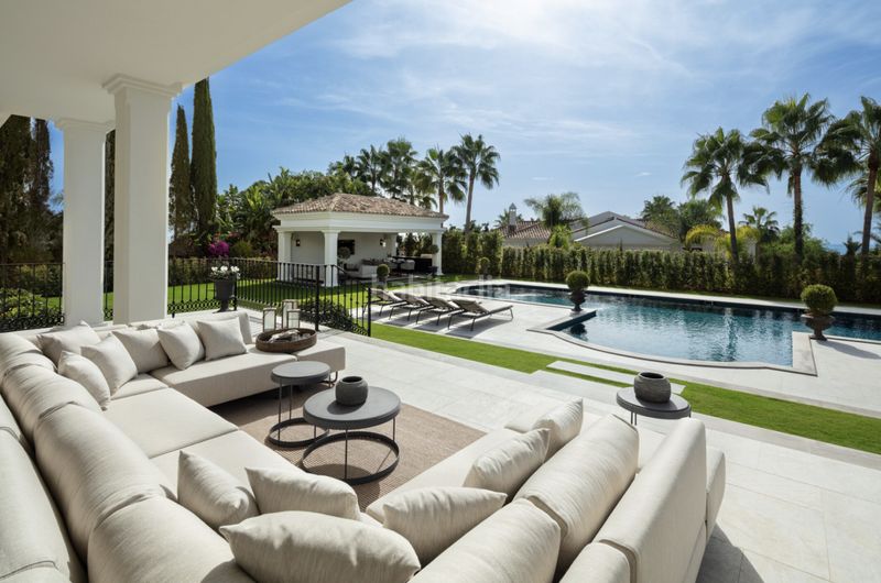 Foto 2b2d7d66-3bbb-438a-8217-f967f33135e5. Casa amb aparcament piscina a Puente Romano Marbella