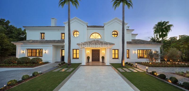 Foto 44b971ea-f804-4abb-bfbf-2300c3e4a049. Casa amb aparcament piscina a Puente Romano Marbella