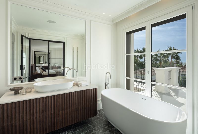 Foto 9b027dd8-bfa9-4016-add9-077815c6518a. Casa amb aparcament piscina a Puente Romano Marbella