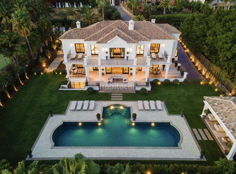 Foto e25cc2c6-53ff-4030-8600-de3b1b4faa88. Casa amb aparcament piscina a Puente Romano Marbella