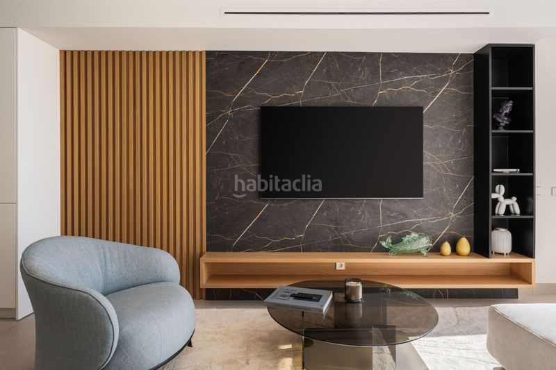 Foto 79e35e59-5542-4b8e-bb1c-5123d2e42f41. Apartament amb calefacció aparcament piscina a Casco Antiguo Marbella