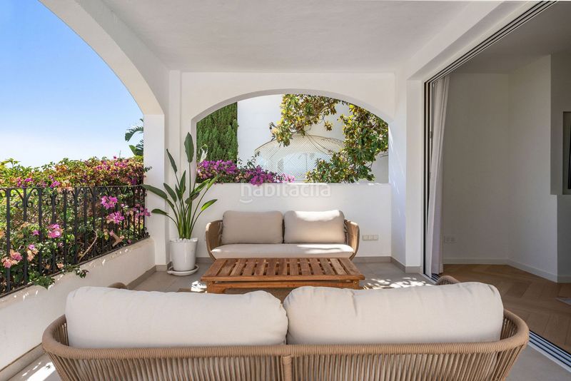 Foto a87883fe-eaf7-4ef9-b711-e33c76c3c66c. Casa aparellada amb calefacció aparcament piscina a Marbella