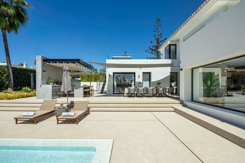 Foto a54a62f9-6a9f-47b6-86a2-456cf744a6f9. Casa amb aparcament piscina a Casco Antiguo Marbella