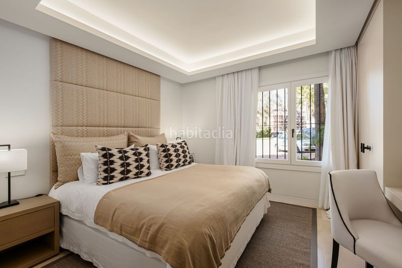 Foto 64ee5ce5-33cd-4df2-bcc1-b8a12733d742. Apartament amb calefacció aparcament piscina a Puente Romano Marbella