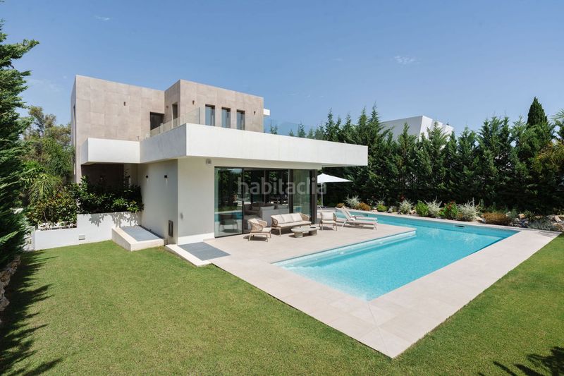 Foto c5eb1d97-bb20-42cc-ba83-e37b982f757c. Casa amb calefacció aparcament piscina a Casco Antiguo Marbella