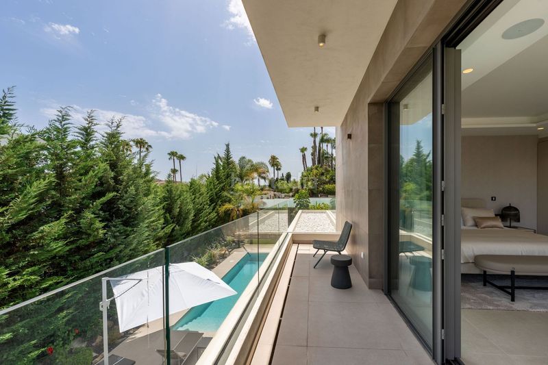 Foto f0d5ebef-cb90-497d-90dd-e883594d93f6. Casa amb calefacció aparcament piscina a Casco Antiguo Marbella