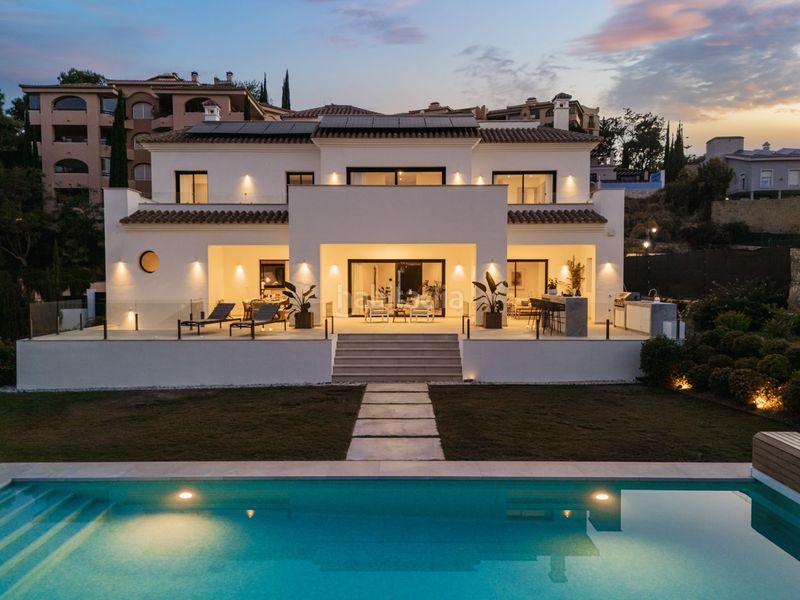 Foto cb4b4820-67ed-4038-b376-6af7c9055bb0. Casa amb calefacció aparcament piscina a Elviria Marbella