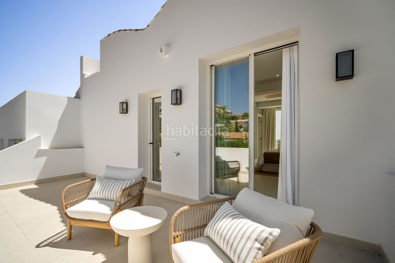 Foto 407e6849-ed36-4278-8e61-0db84fad7c04. Casa amb calefacció aparcament piscina a La Quinta Benahavís