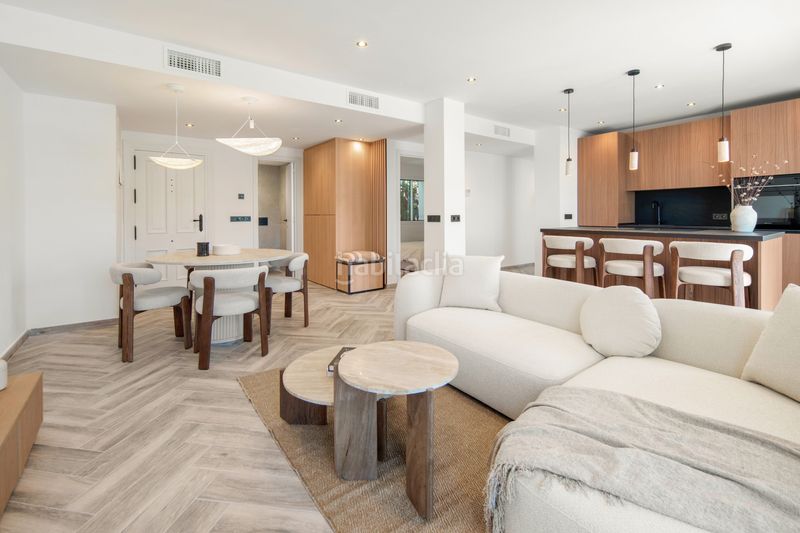 Foto 6d9abd53-6574-480c-a744-f518316f654b. Àtic amb calefacció aparcament piscina a La Quinta Benahavís