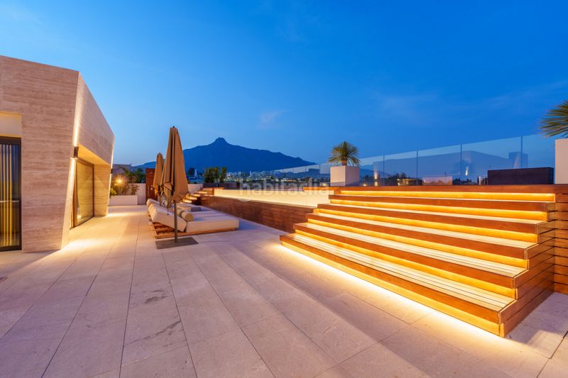 Foto 5307c26d-46d4-44a8-8d1c-8216926e50d8. Àtic amb calefacció aparcament piscina a Puente Romano Marbella