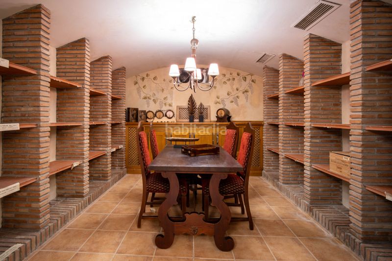 Foto 7e2cd4d7-da4d-4cd4-a65e-62ce1fe93e65. Casa amb calefacció aparcament piscina a Puente Romano Marbella