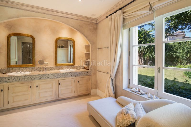 Foto b27671a2-92a4-487c-bd7d-0ce451e59cd9. Casa amb calefacció aparcament piscina a Puente Romano Marbella