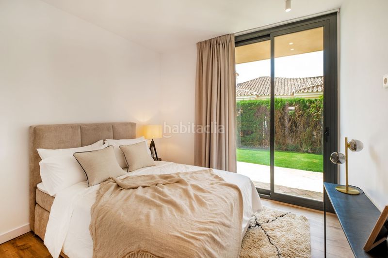 Foto 8feef51a-02ae-4b94-8cd5-fbbc9fa9841a. Casa amb calefacció aparcament piscina a Paraiso - Barronal Estepona