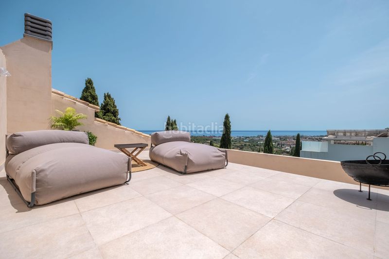 Foto a876c17c-f975-4242-9fb0-16b57dfacfcc. Casa amb calefacció aparcament piscina a Paraiso - Barronal Estepona