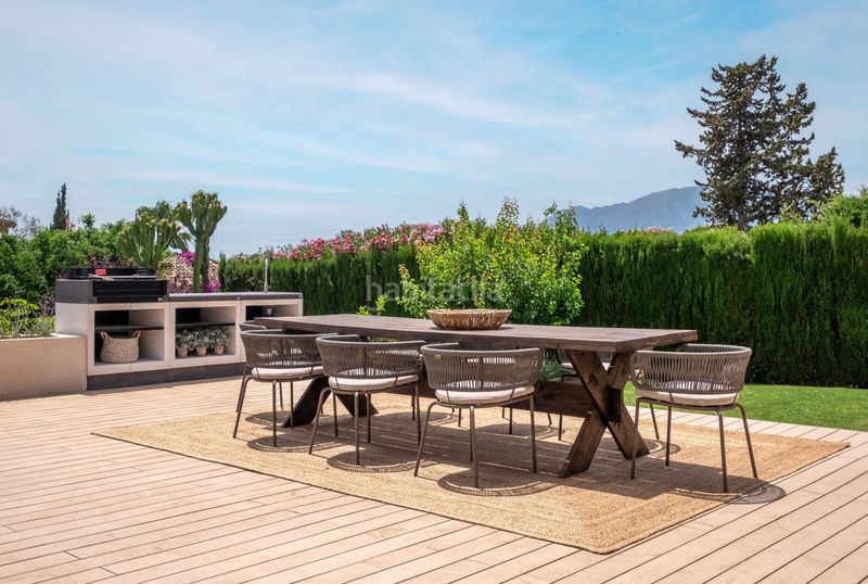 Foto c7a648a3-eb4e-4f74-9d6a-8f8fb38c67f0. Casa amb calefacció aparcament piscina a Paraiso - Barronal Estepona