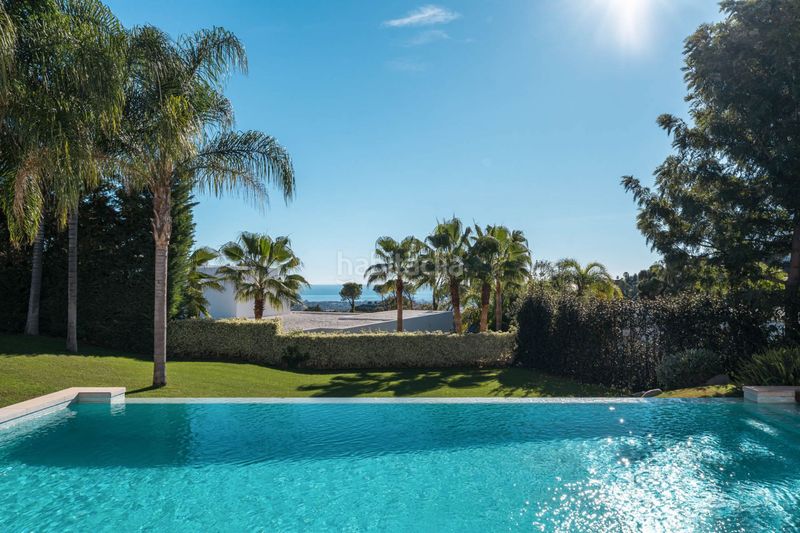 Foto 0f84dfb6-d477-47e0-86fc-6847ab78e967. Casa amb aparcament piscina a Casco Antiguo Marbella