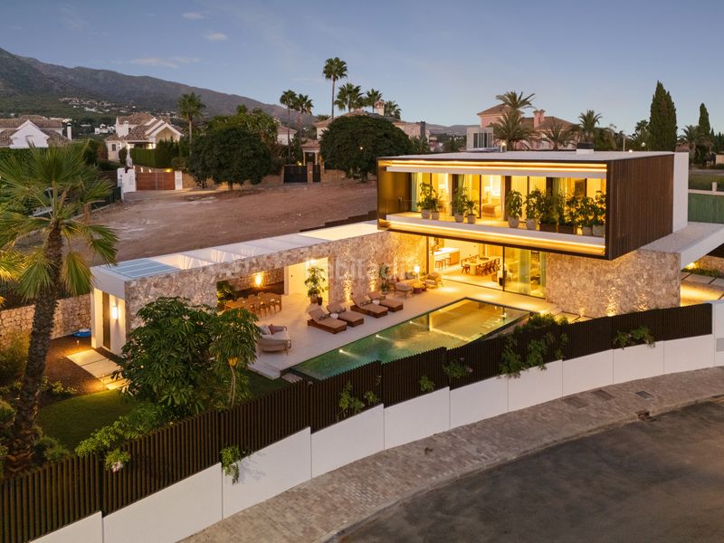 Foto 08a992d9-8bfa-44cd-9697-27c7b8b3ad11. Casa amb calefacció aparcament piscina a Casco Antiguo Marbella