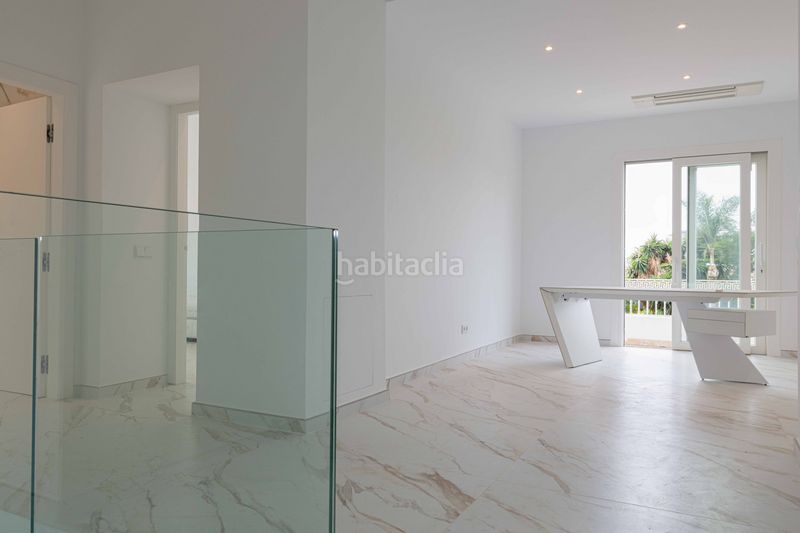 Foto 029886ea-40c4-4163-9875-4db58c5f61c0. Casa amb aparcament piscina a Playa Bajadilla - Puertos Marbella