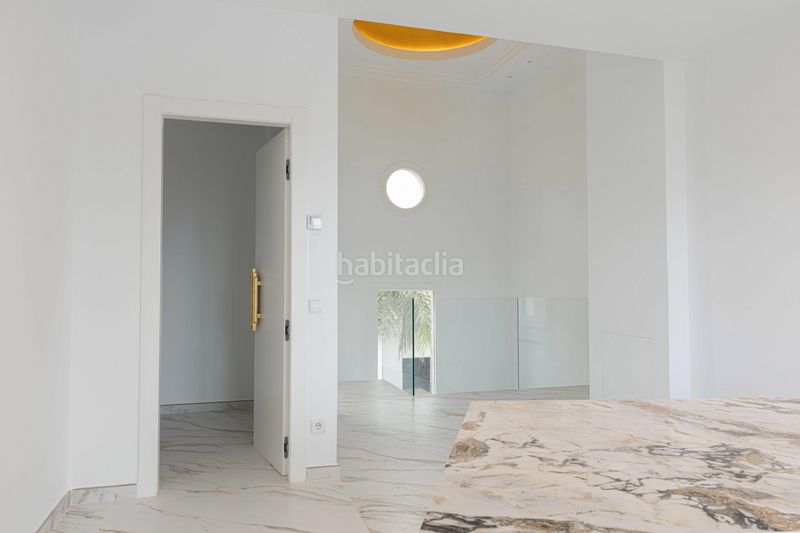 Foto 2b9e359e-df7a-4c5b-895b-a92c300632b0. Casa amb aparcament piscina a Playa Bajadilla - Puertos Marbella