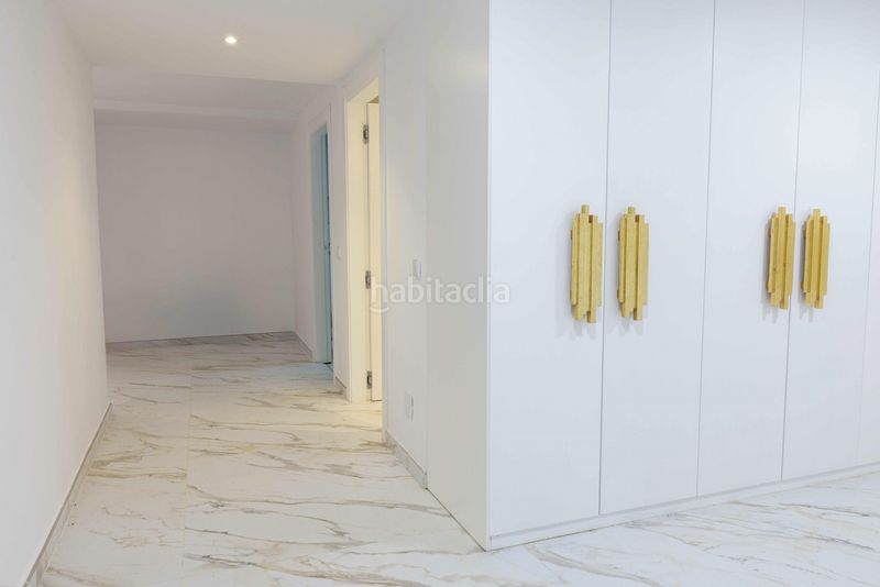 Foto eb62552d-25c5-4bcd-9667-7dc931160b80. Casa amb aparcament piscina a Playa Bajadilla - Puertos Marbella