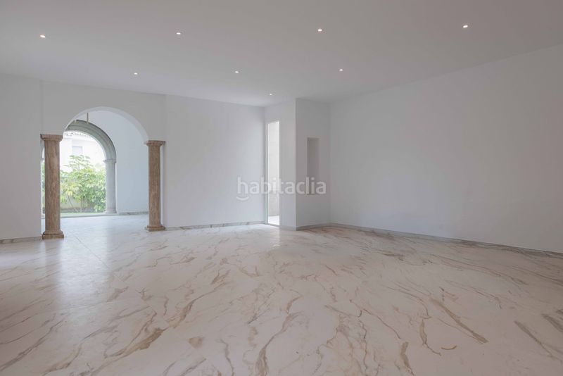 Foto ed866481-de4f-4335-8f95-080d77fb5bd3. Casa amb aparcament piscina a Playa Bajadilla - Puertos Marbella