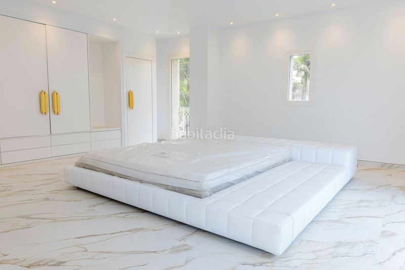 Foto f89470e2-7c33-41a8-aaae-b38ab6df4721. Casa amb aparcament piscina a Playa Bajadilla - Puertos Marbella