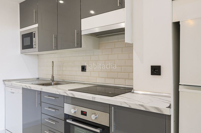 Foto 4aa8a7c4-e06a-4c2c-8f14-9cb1e6e1f615. Apartament amb calefacció aparcament piscina a Nueva Andalucía centro Marbella