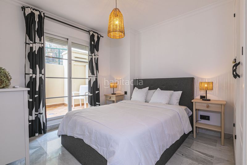 Foto 5b8e3da2-f9f5-42b5-8766-08773a6b88fc. Apartament amb calefacció aparcament piscina a Nueva Andalucía centro Marbella