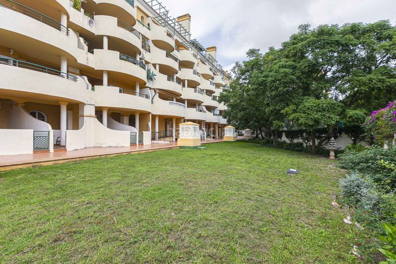 Foto 9039924b-b180-47b3-847f-cc6b092fefdd. Apartament amb calefacció aparcament piscina a Nueva Andalucía centro Marbella