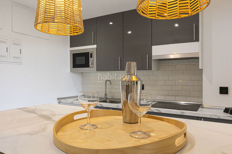 Foto 9787bd2f-8667-4992-a38d-46f9b016e2ea. Apartament amb calefacció aparcament piscina a Nueva Andalucía centro Marbella