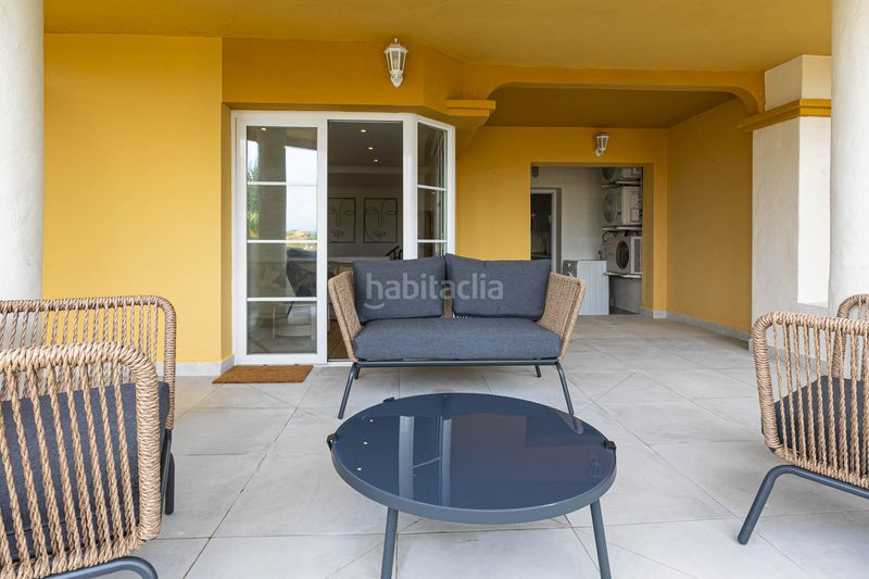 Foto a9854ef6-2ba3-4799-b0b4-722c6e4ea8e3. Apartament amb calefacció aparcament piscina a Nueva Andalucía centro Marbella