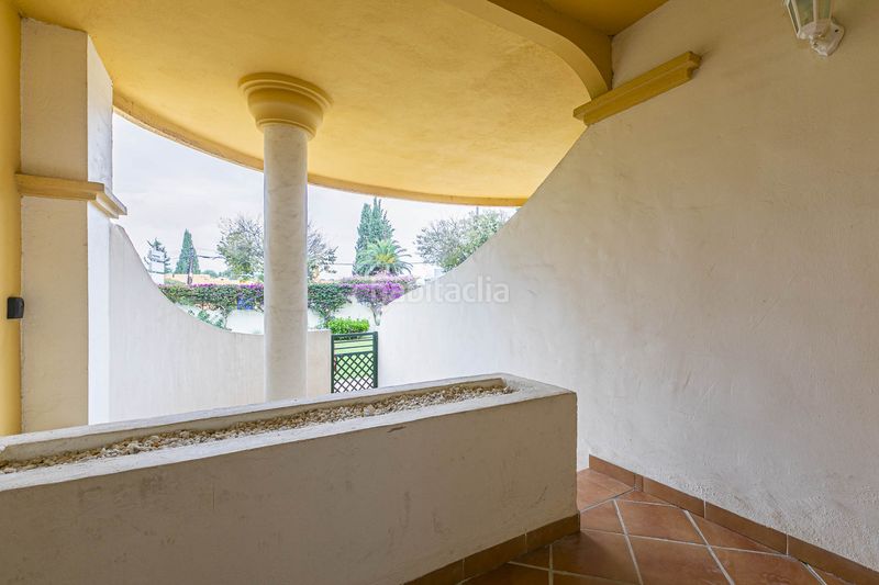 Foto c7836c93-f5d0-4365-b706-89636f5d5728. Apartament amb calefacció aparcament piscina a Nueva Andalucía centro Marbella