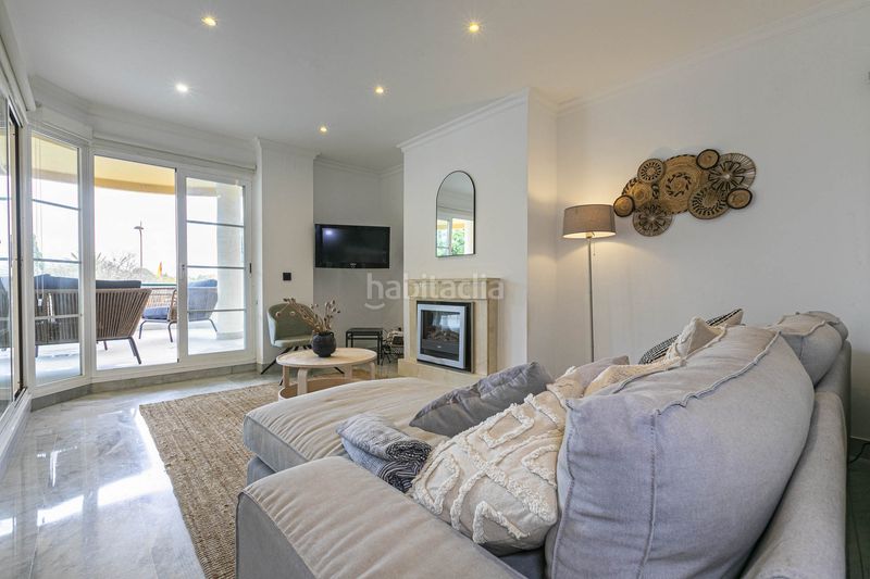 Foto e53a9382-25b6-4cbb-adf2-1db5a7aa5d1d. Apartament amb calefacció aparcament piscina a Nueva Andalucía centro Marbella