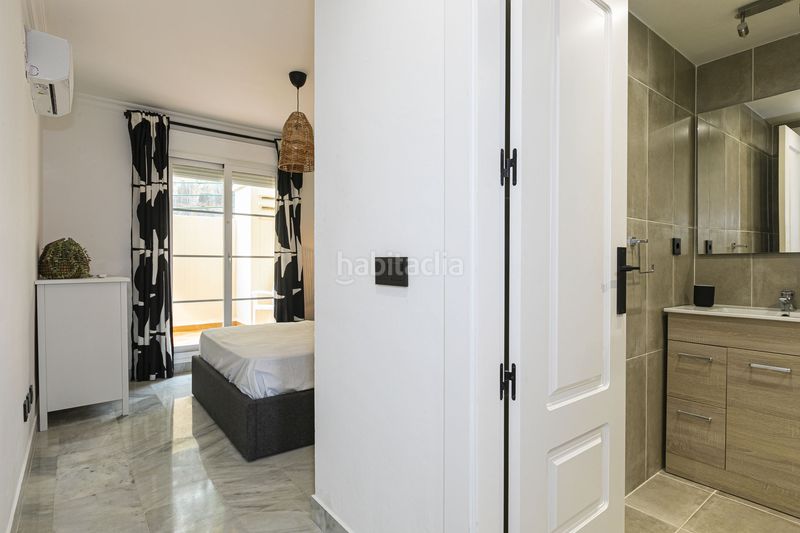 Foto eb3216ce-8502-4c96-86bc-44c832d985f0. Apartament amb calefacció aparcament piscina a Nueva Andalucía centro Marbella